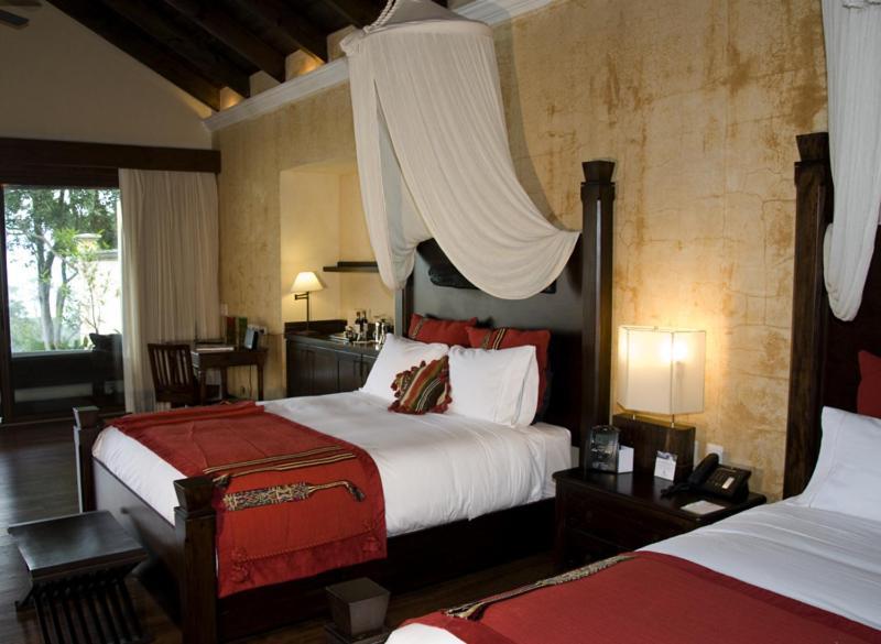Hotel La Reunion Golf Resort And Residences Antigua Rum bild