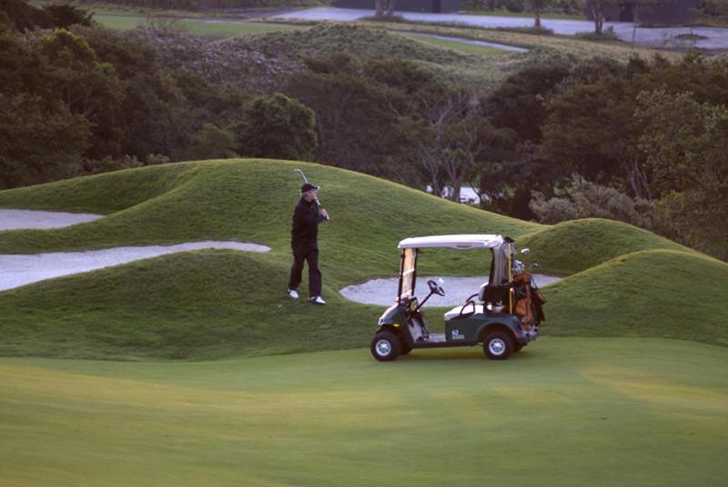 Hotel La Reunion Golf Resort And Residences Antigua Exteriör bild