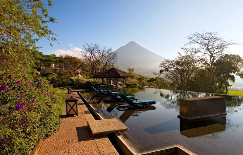 Hotel La Reunion Golf Resort And Residences Antigua Exteriör bild