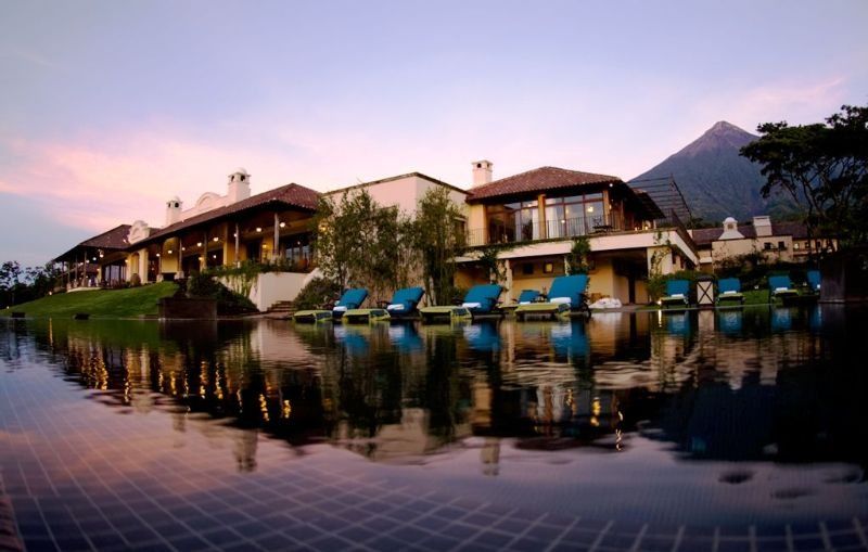 Hotel La Reunion Golf Resort And Residences Antigua Exteriör bild